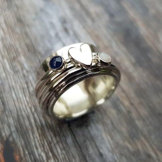 Anillo Corazón de Plata™ – Destellos Románticos
