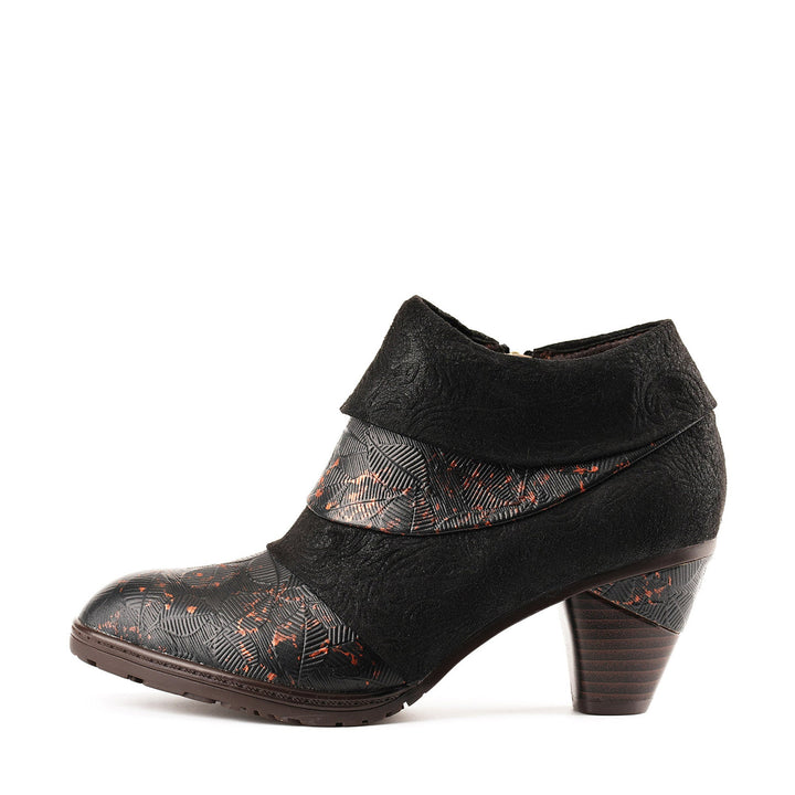 Fátima — Botines con Relieve Floral Artesanal