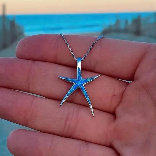 Collar con Colgante Estrella de Mar en Plata con Ópalo Azul