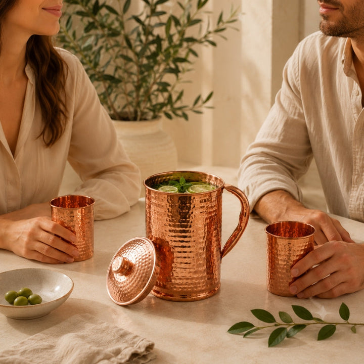 SAVOIR-FAIRE ARTISAN — CARAFA MARTILLADA EN COBRE