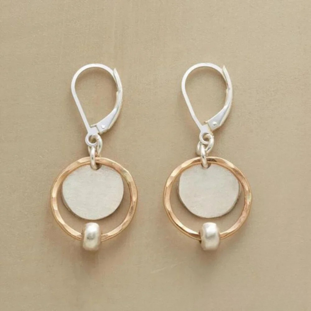 Pendientes elegantes en oro y plata con perlas