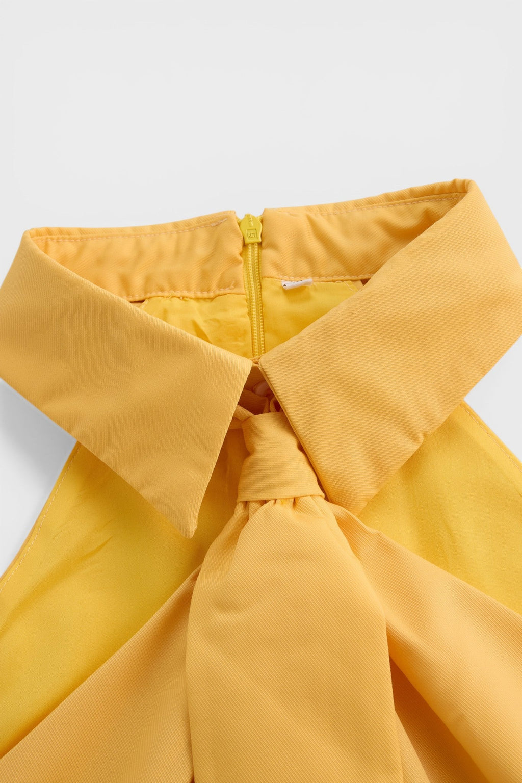Lucía™ | Blusa halter elegante