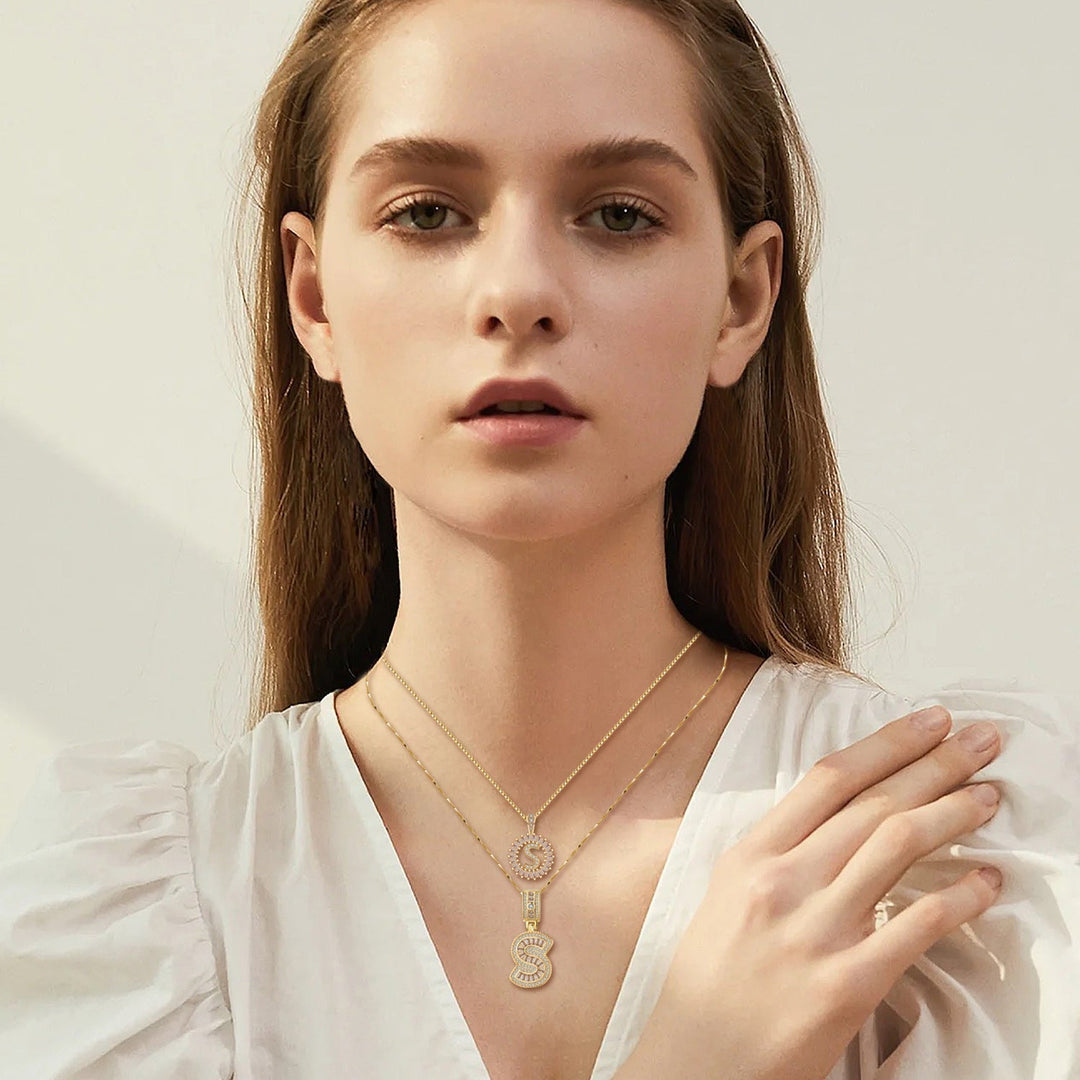 Conjunto de Collares con Inicial en Moissanita