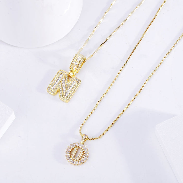 Conjunto de Collares con Inicial en Moissanita
