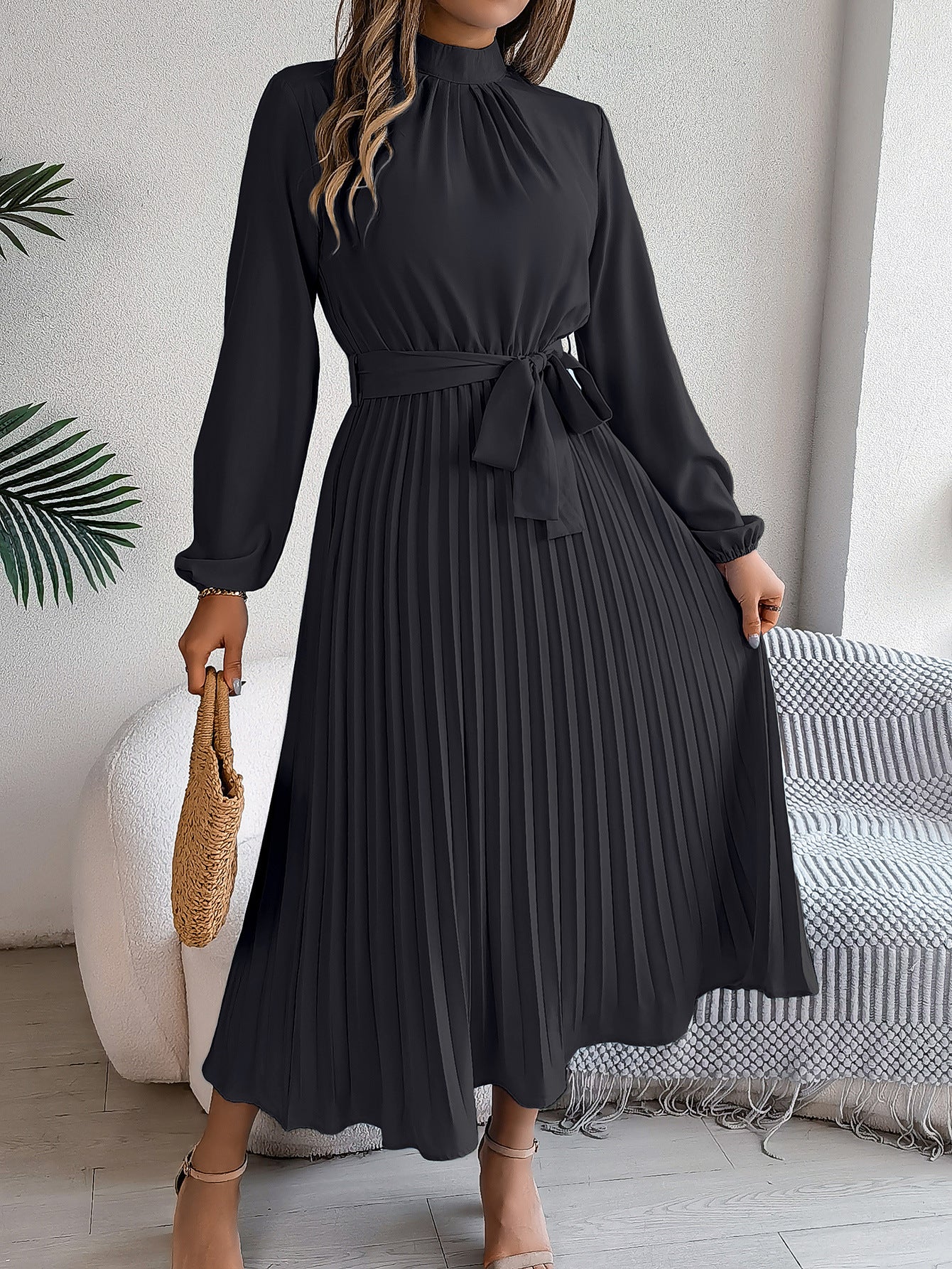 Martine | Vestido Maxi Plisado con Cinturón Elegante