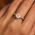 Anillo de Compromiso Bañado en Oro con Cristal