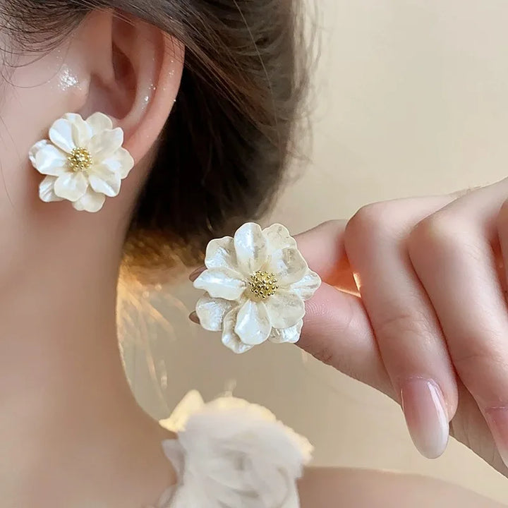 Pendientes Chic de Botón en Acrílico Blanco