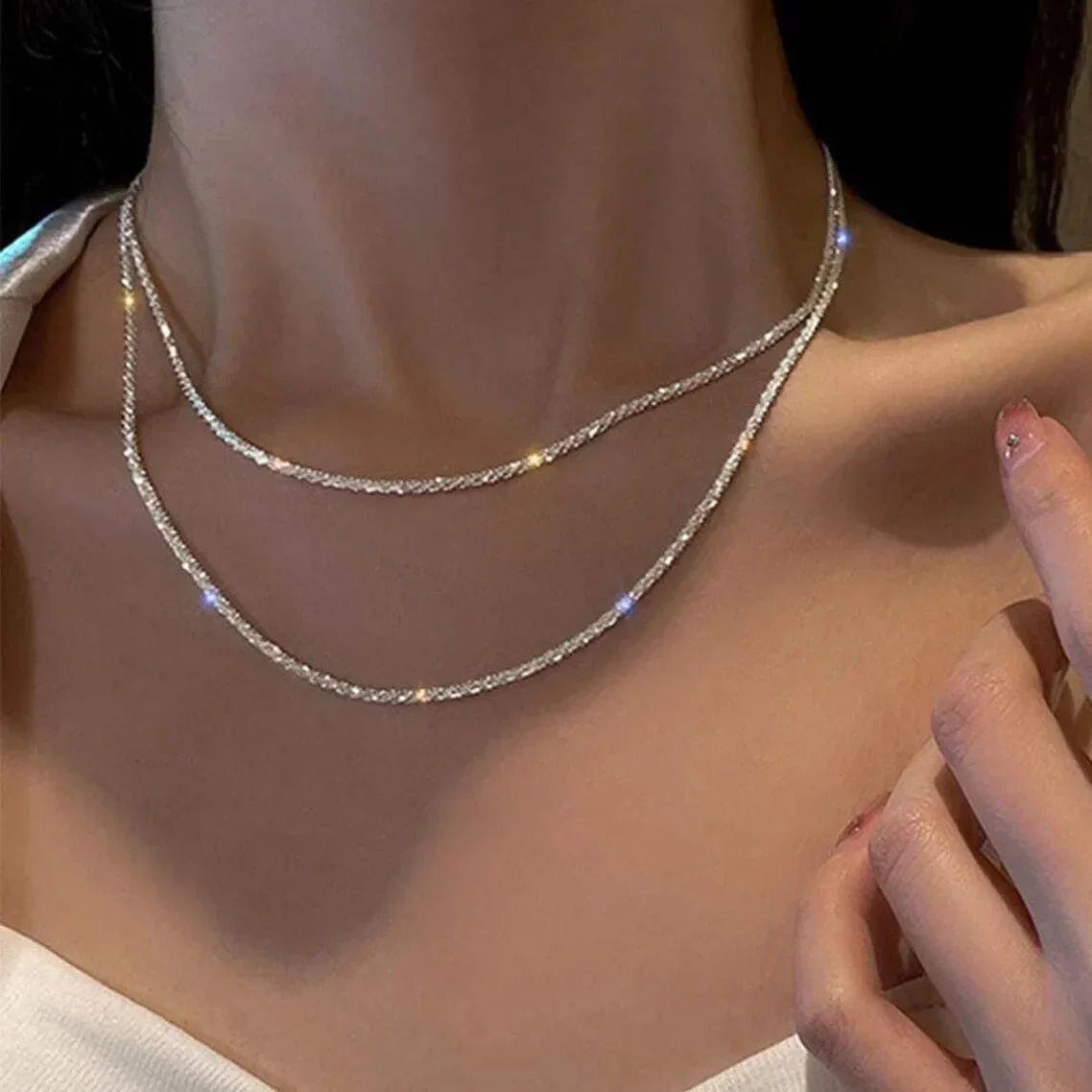 Collar de Doble Capa con Cristales