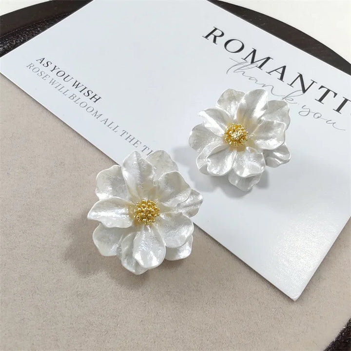 Pendientes Chic de Botón en Acrílico Blanco