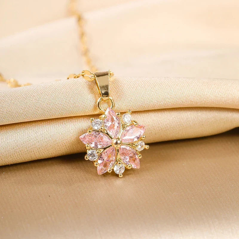 Collar Sakura Rosa Romántico de Acero Inoxidable
