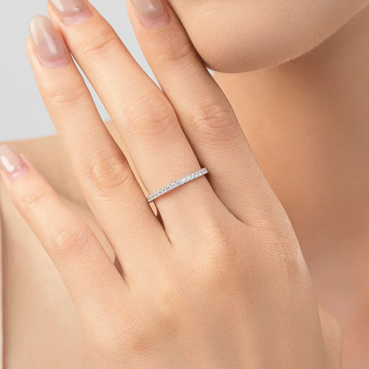 Anillo Eternidad Mínimo Luminoso