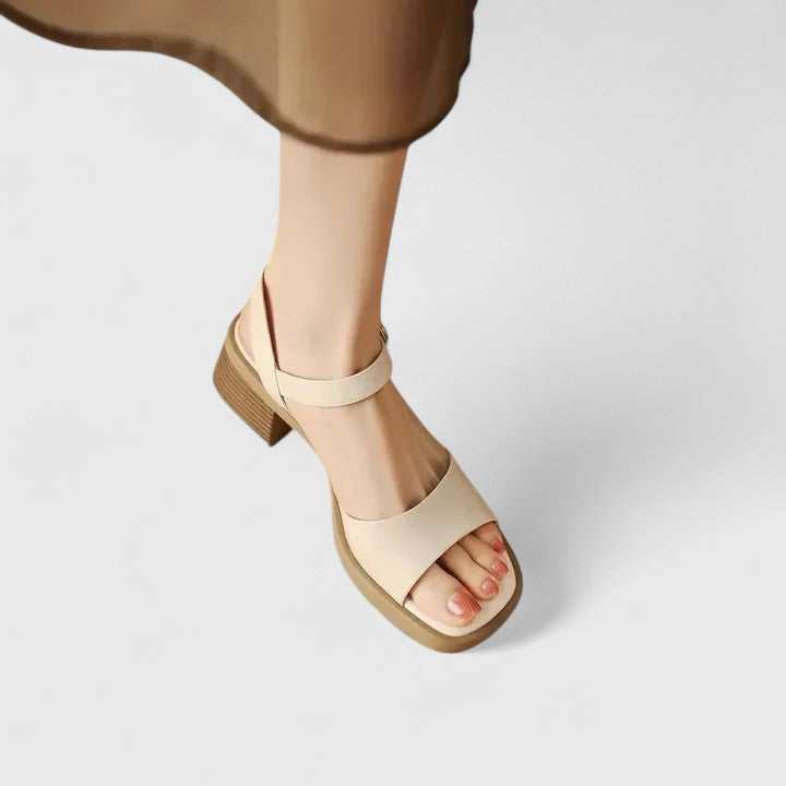 Calyssa | Sandalias Elegantes