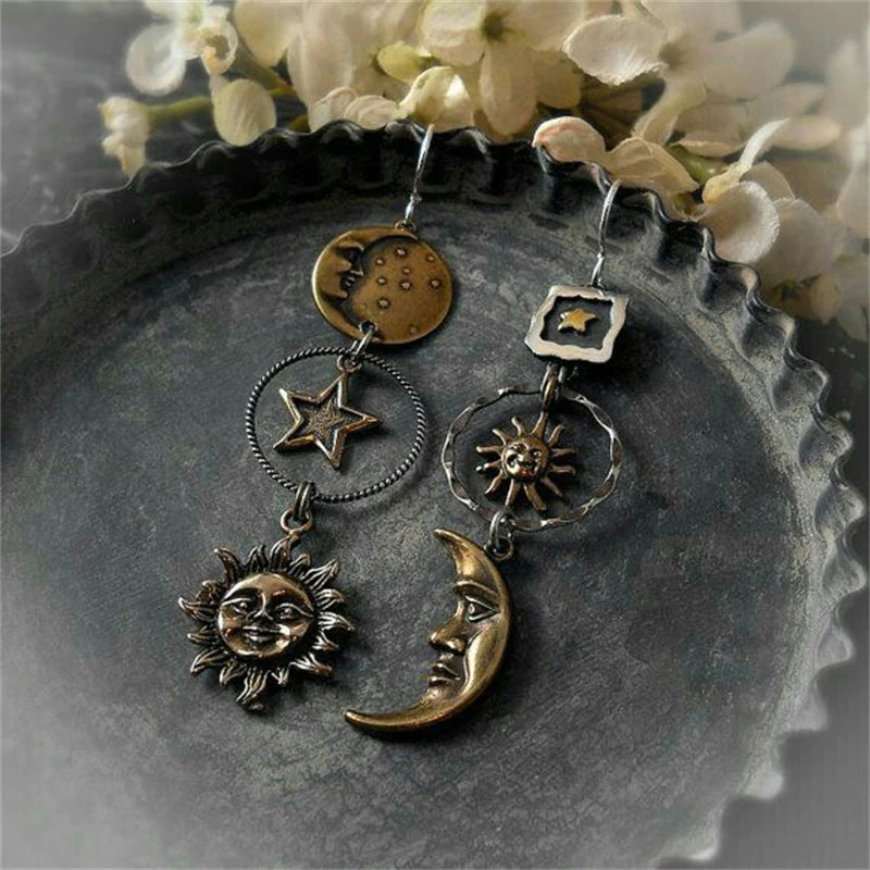 Pendientes Colgantes con Péndulo de Sol y Luna