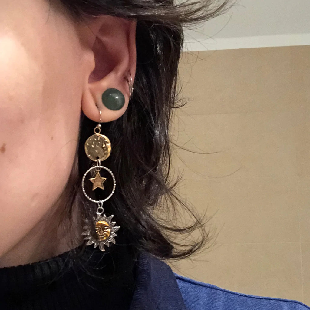 Pendientes Colgantes con Péndulo de Sol y Luna