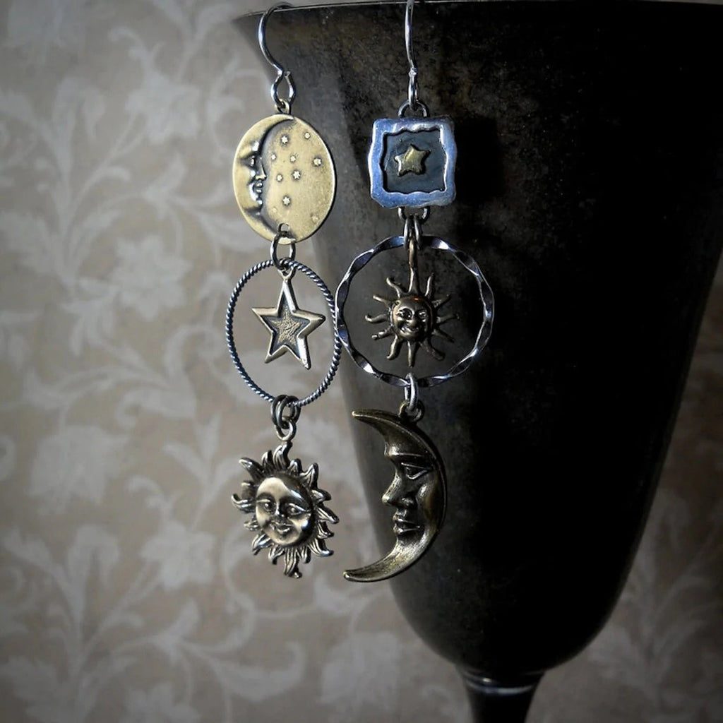 Pendientes Colgantes con Péndulo de Sol y Luna