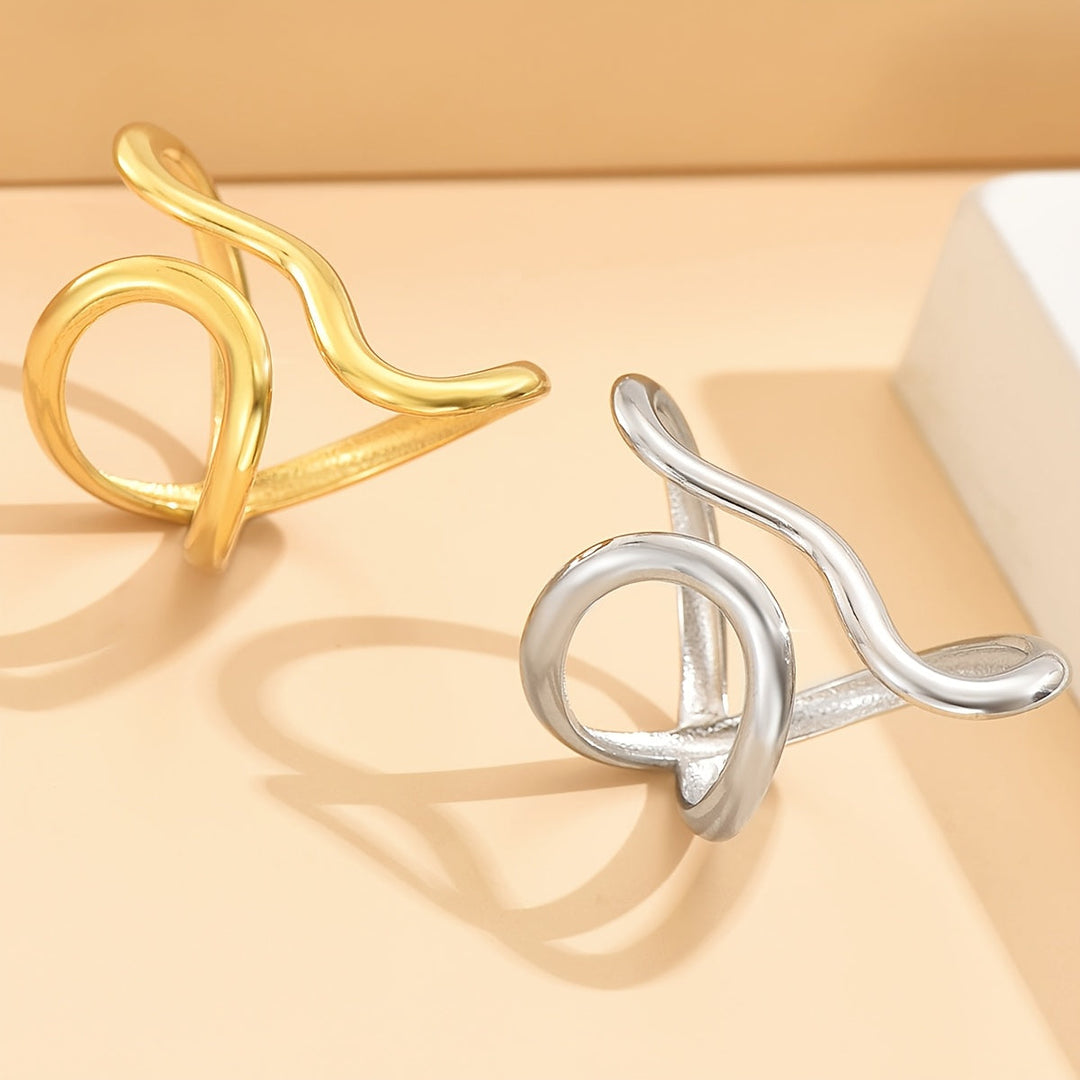 Anillo Chic con Onda Asimétrica