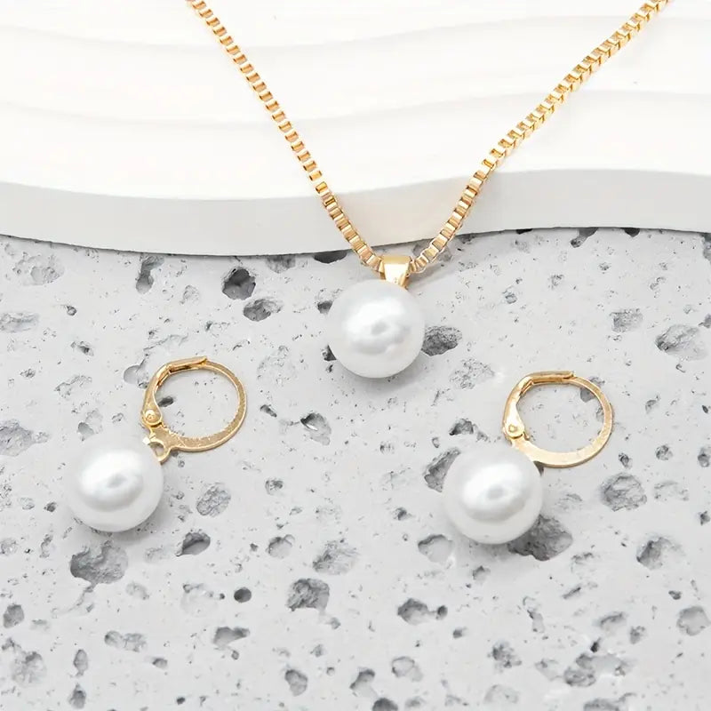 Conjunto de joyas elegantes con perlas