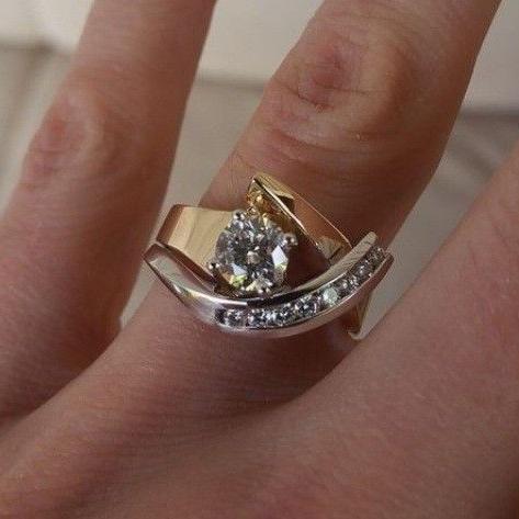 Anillo Fusión Dorada™ – Forma Libre & Brillo