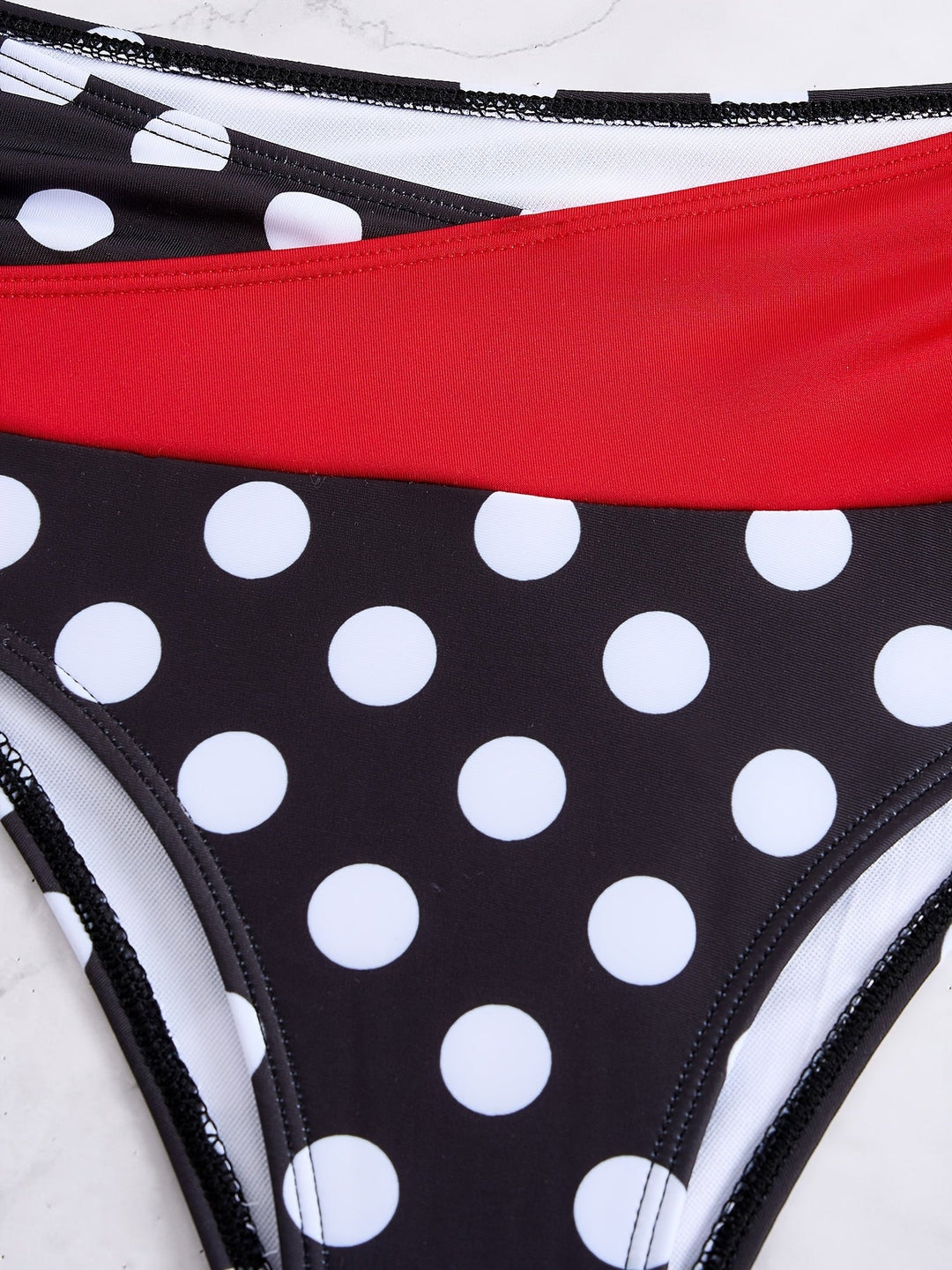 Miriam - Top y parte inferior de talle alto en contraste bicolor