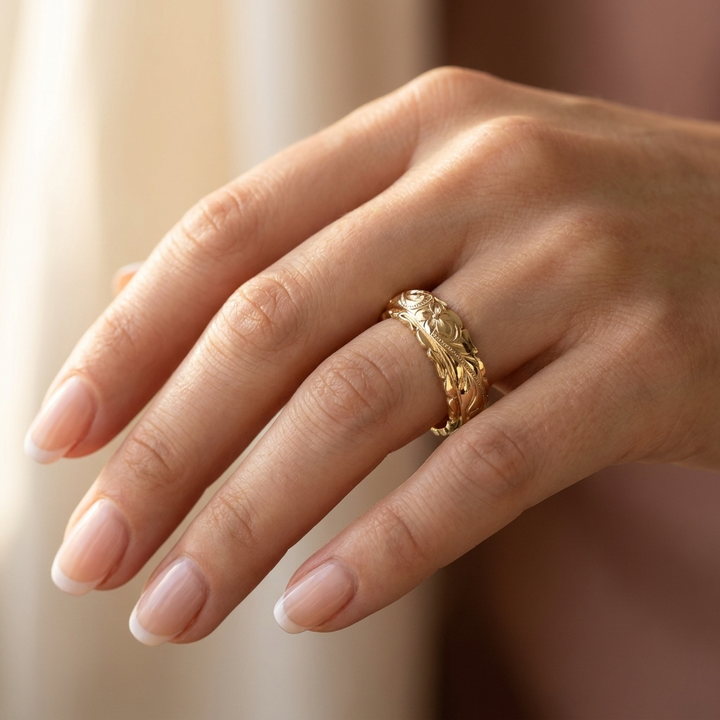Anillo de Oro “Flor Antigua”