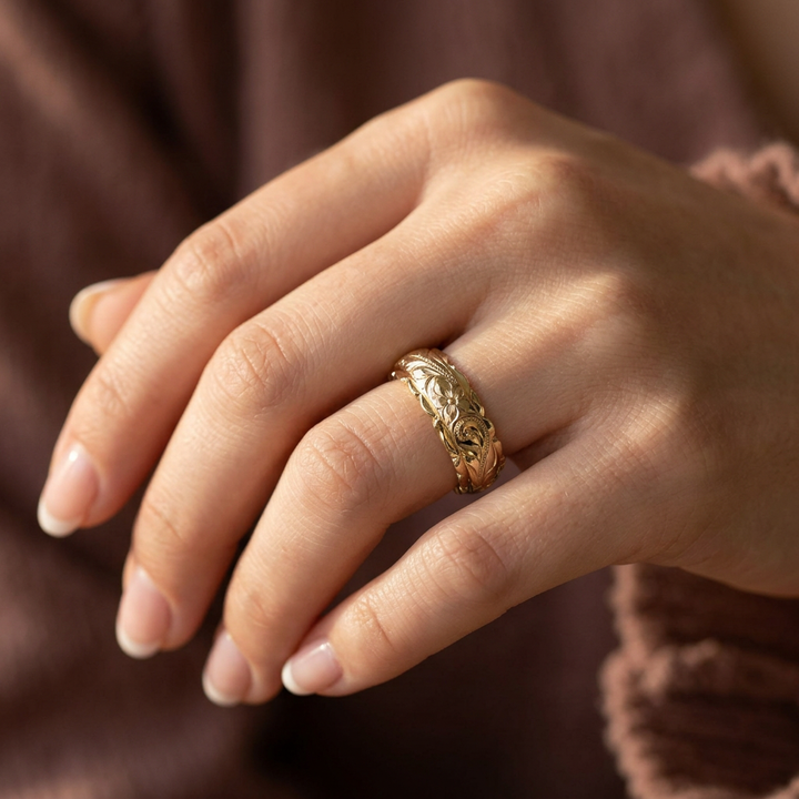 Anillo de Oro “Flor Antigua”