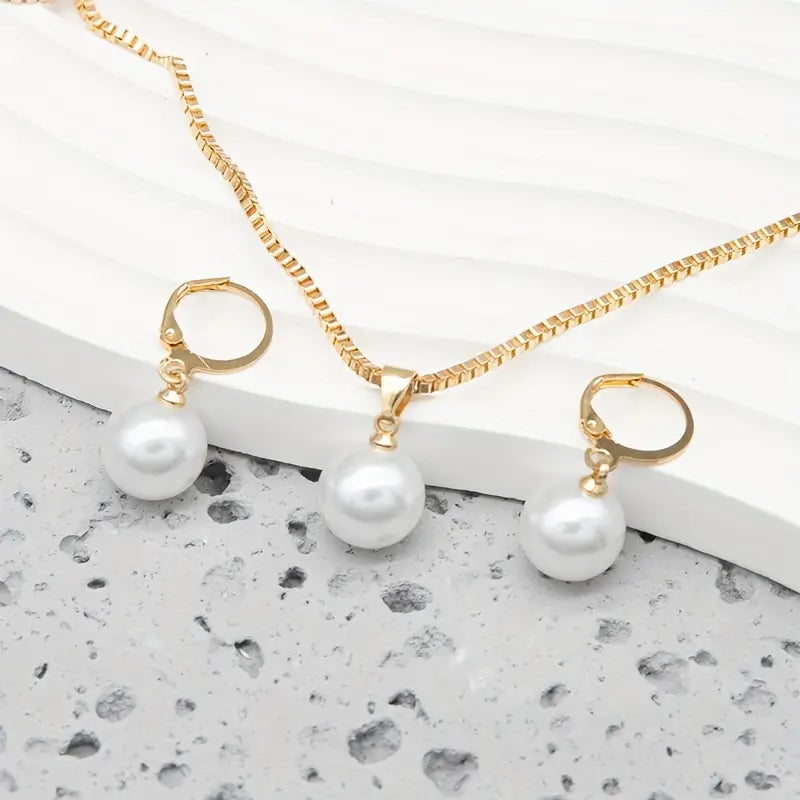 Conjunto de joyas elegantes con perlas