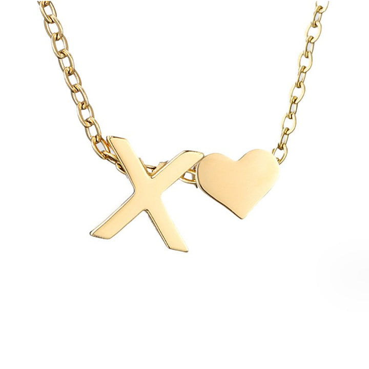 Collar Inicial Intemporal con Colgante en Forma de Corazón