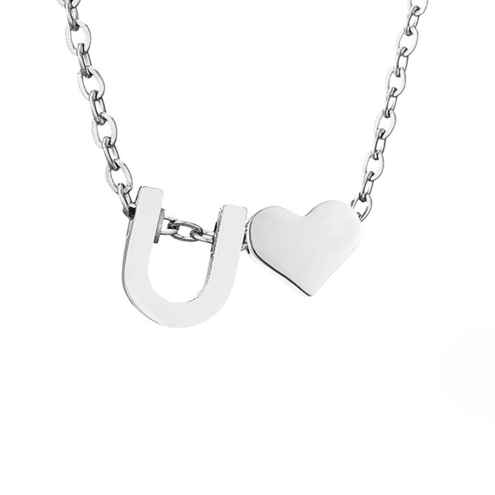 Collar Inicial Intemporal con Colgante en Forma de Corazón