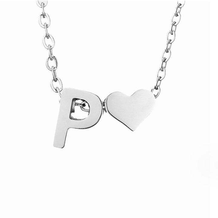 Collar Inicial Intemporal con Colgante en Forma de Corazón