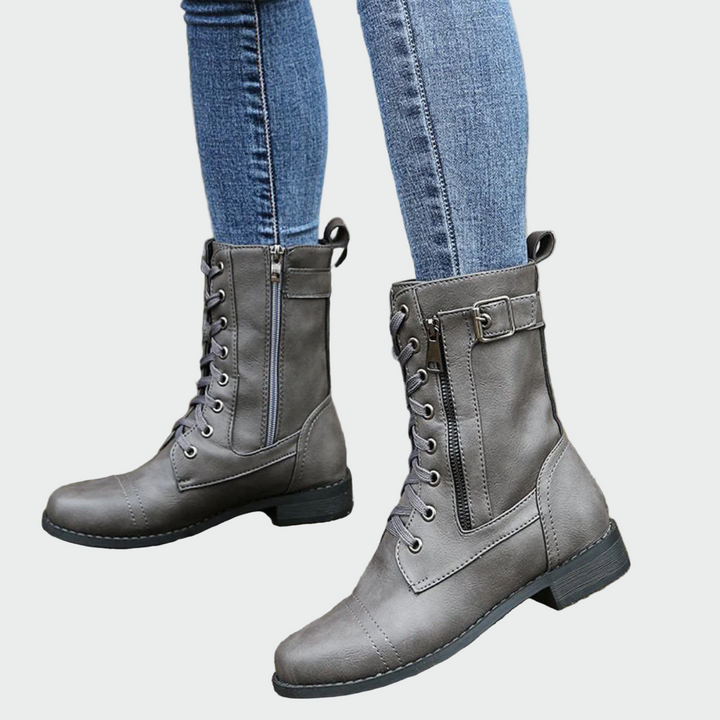 Patricia — Botas Militares de Estilo Robusto
