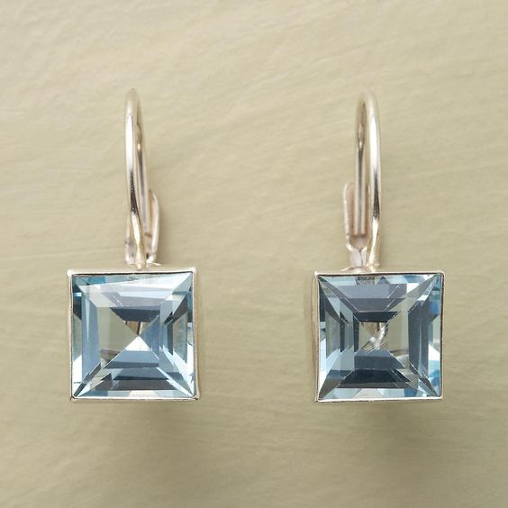 Pendientes atemporales de vidrio azul Harvest