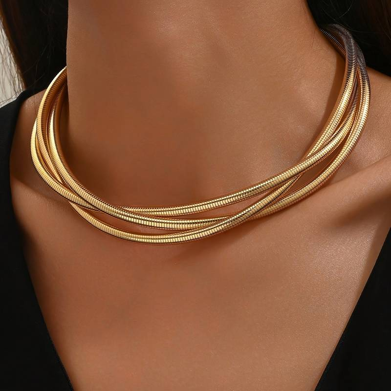 Collar Dorado de Capas Vintage