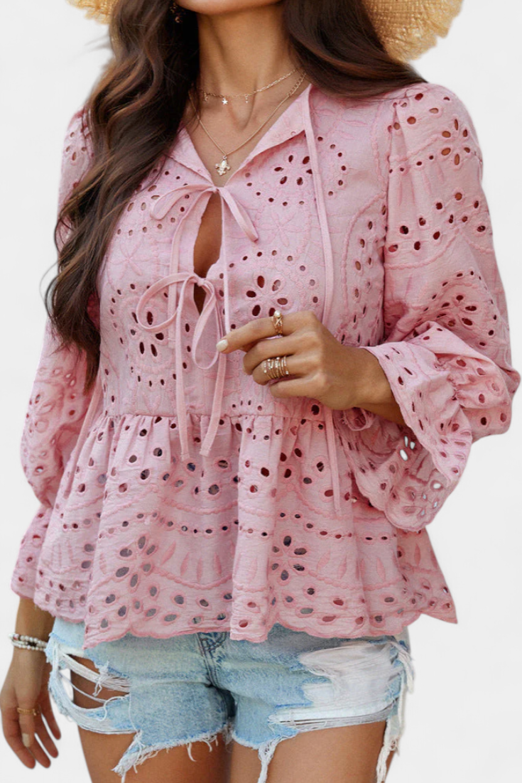 Top Bohemio Kayden de Encaje con Corte Fluido