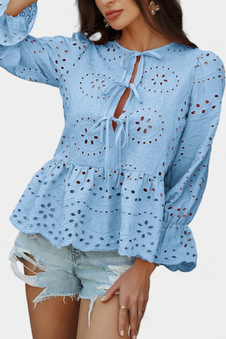 Top Bohemio Kayden de Encaje con Corte Fluido