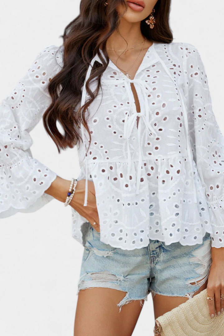 Top Bohemio Kayden de Encaje con Corte Fluido