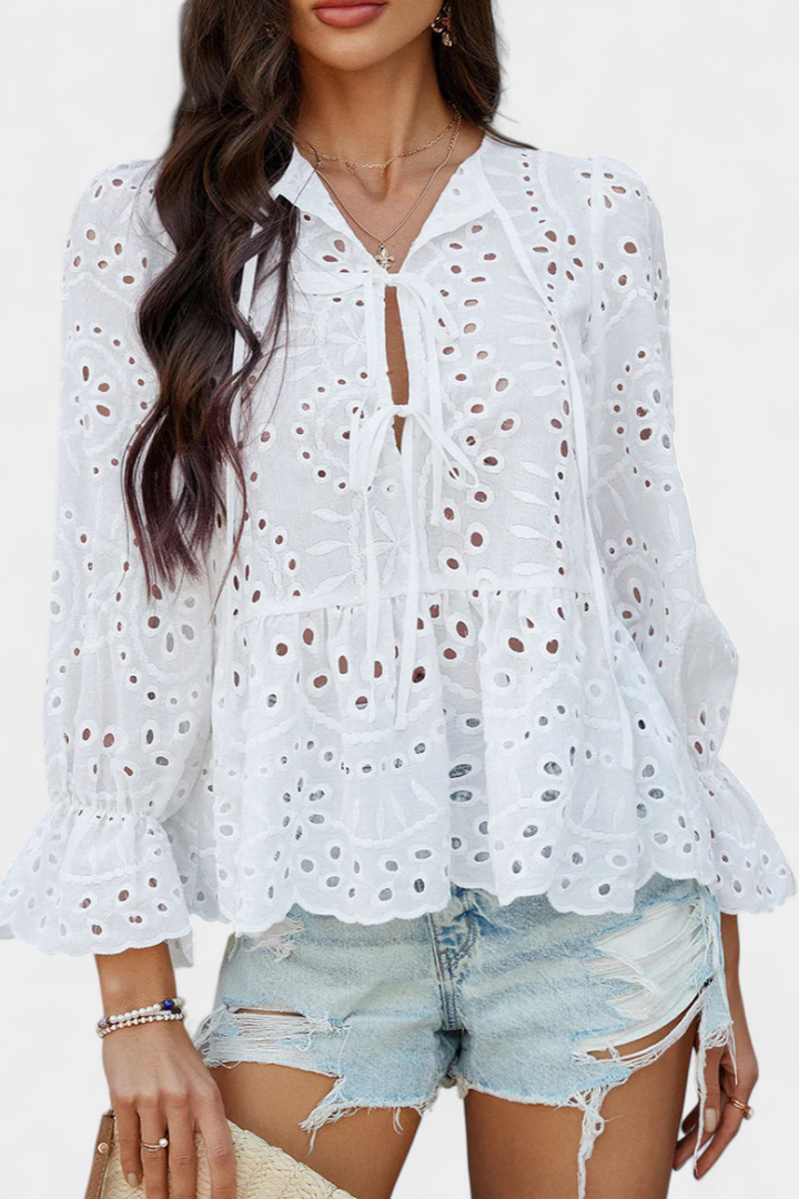 Top Bohemio Kayden de Encaje con Corte Fluido